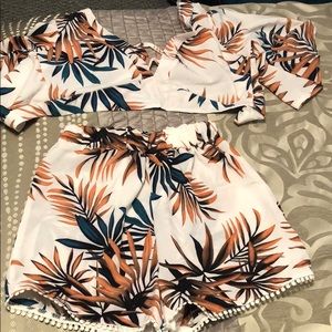 Super cute matching crop top set!